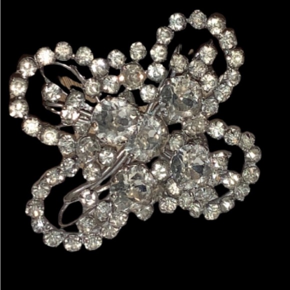 Vintage Clear Rhinestone Butterfly Brooch Unsigned - Picture 6 of 8